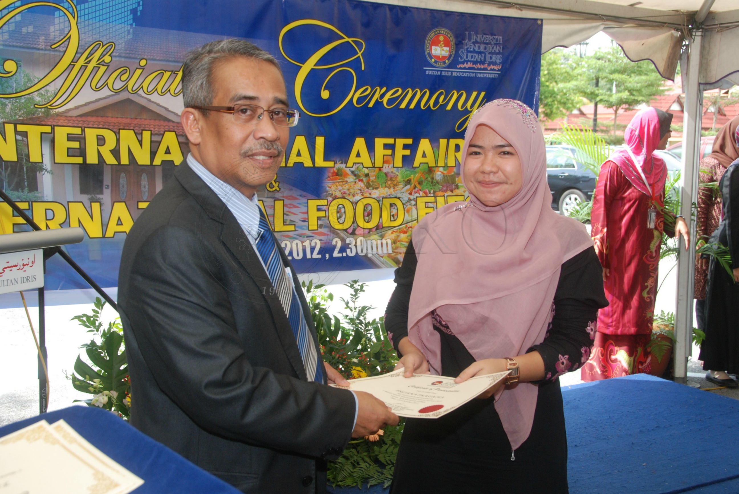 PRO 12 136 food DSC 9241